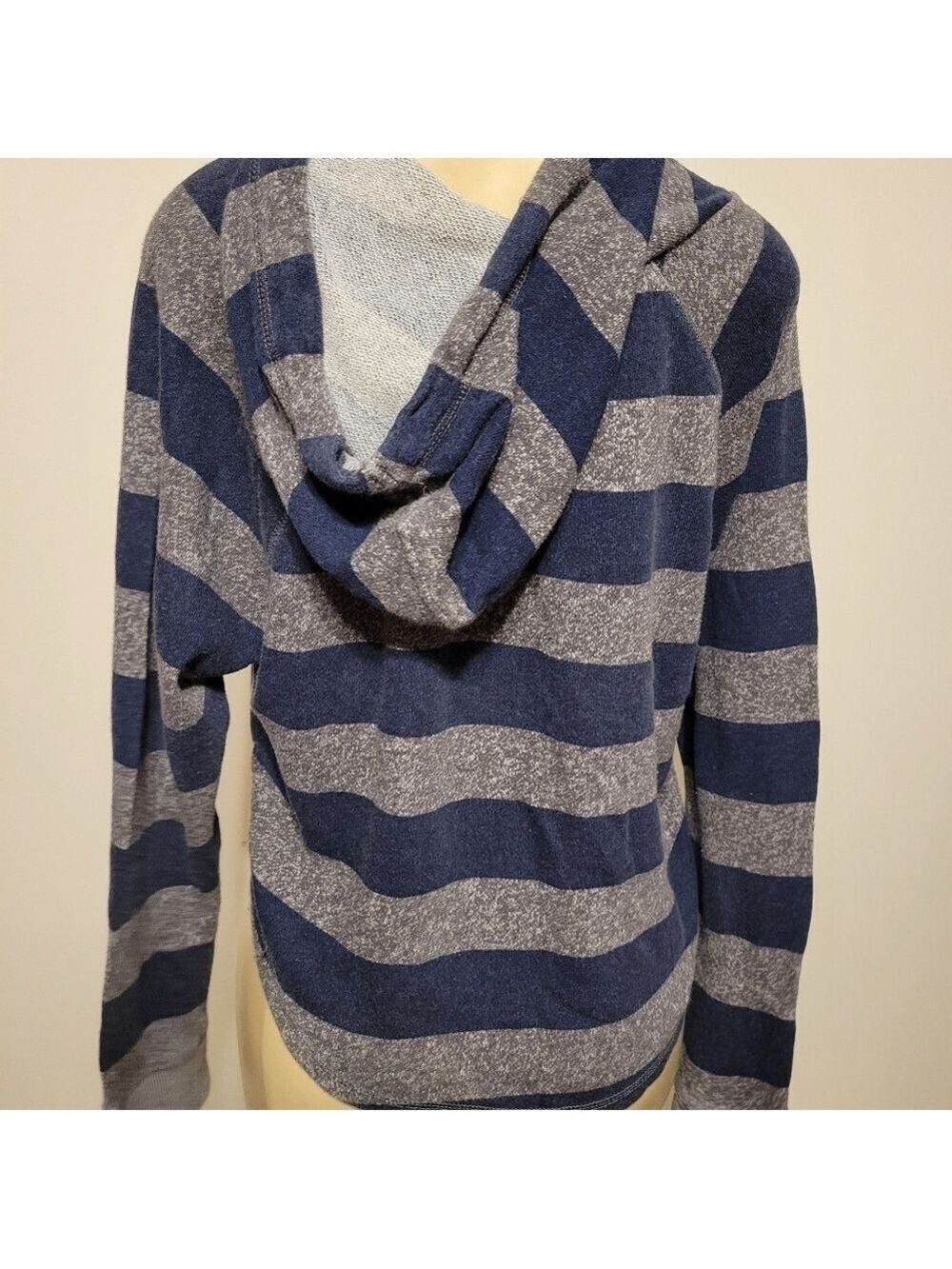 Roxy Medium Striped Blue Gray Pull Over Women's Hoodie - Picture 3 of 3